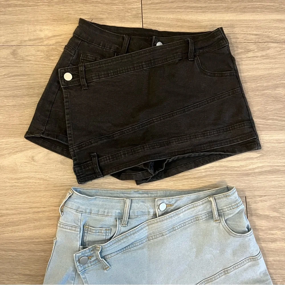 2 Black and Demim, Stretchy,‎ Stylish, Wrap Around, Skorts | Womens M